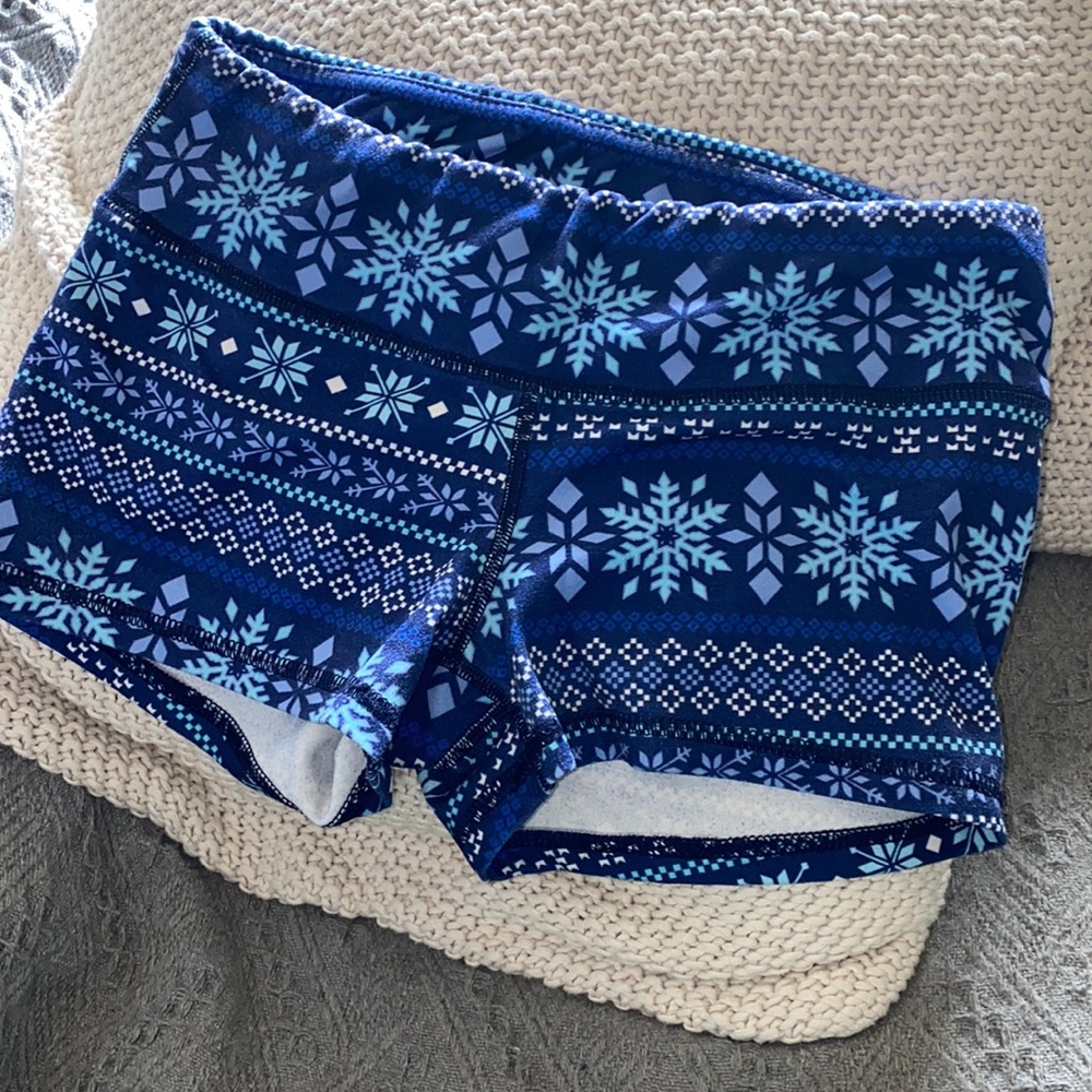 Fleo Shorts